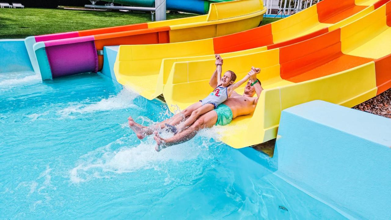 Hotel Senec Aqua Resort - Family Friendly מראה חיצוני תמונה