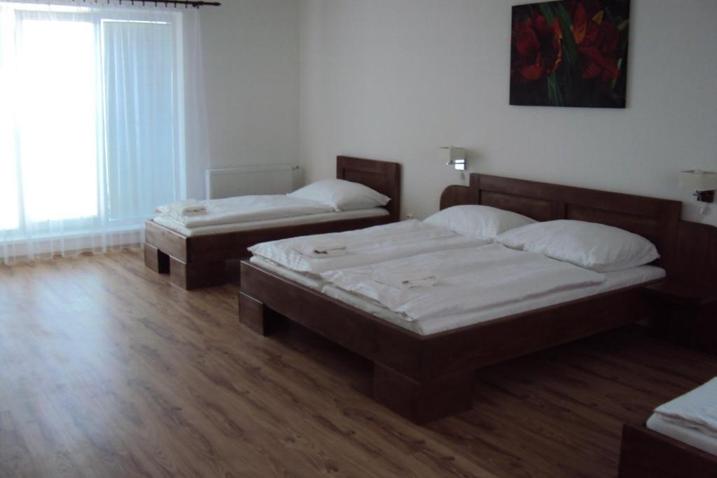 Hotel Senec Aqua Resort - Family Friendly חדר תמונה